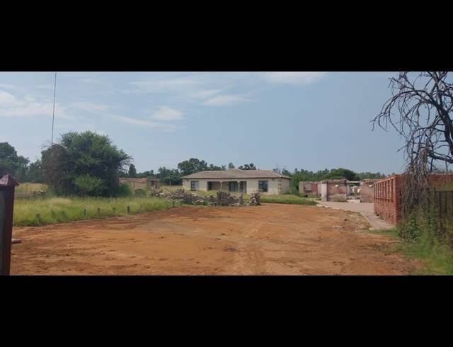 8.60HA FARM FOR SALE IN WONDERBOOM AH